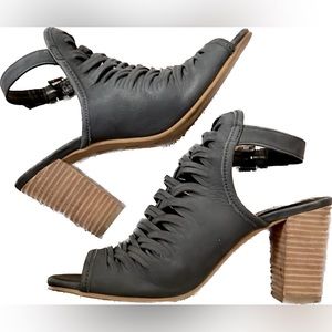 EUC Sam Edelman Chunky Holly Heels